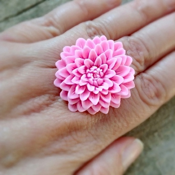 LOT OF 7 Light Pink Flower Rings Bundle - Adjustable - SOLD AS IS - Picture 5 of 8